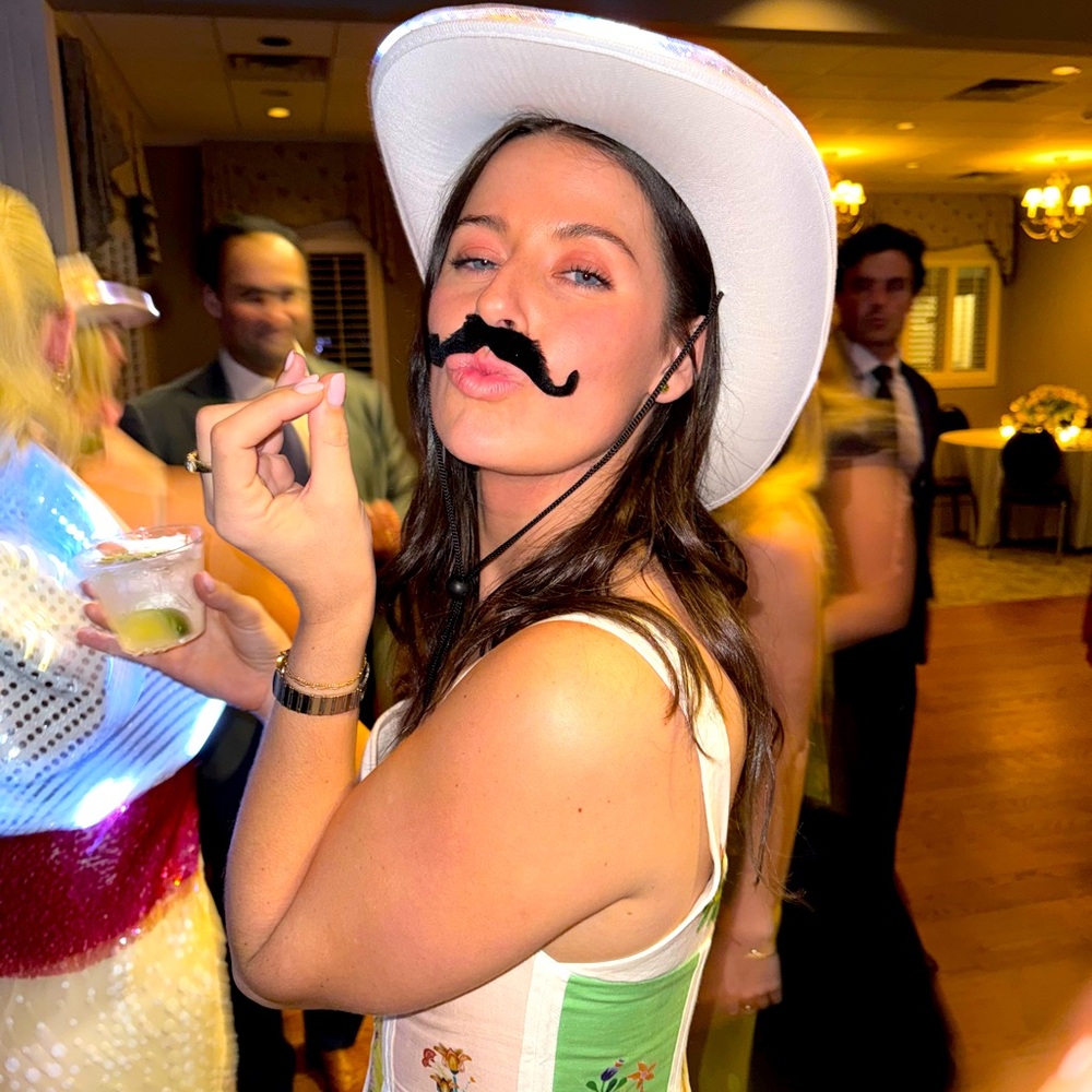 Meet your Posher, Liz